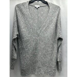 EVEREVE Gray V-Neck Long Sleeve Ribbed Knit Sweater With Snap Cuff Detail Size S